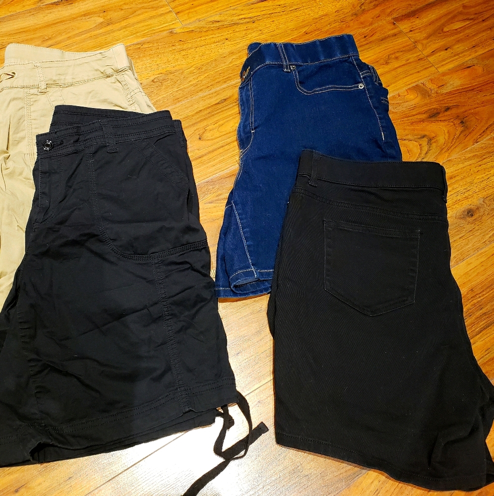 Shorts set of 4